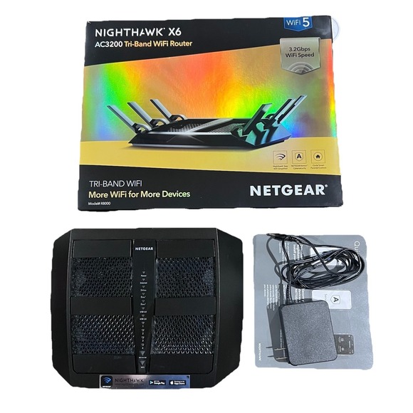 NETGEAR R8000 3200 Mbps 5 Port 3200 Mbps Tri-Band Wireless Router (R8000-100NAS) - Picture 9 of 10